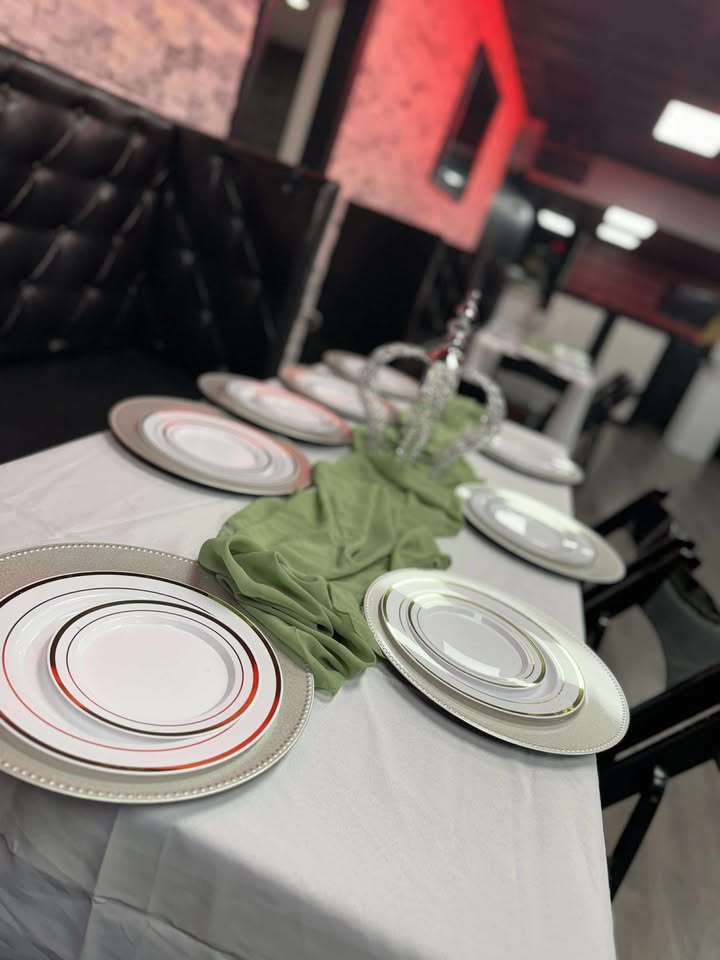 Table Runners Rentals